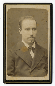 221523 Portret van mr. W. Dolk, geboren Leur (gem. Etten-Leur) 11 oktober 1853, politicus, advocaat te Den Haag, lid ...